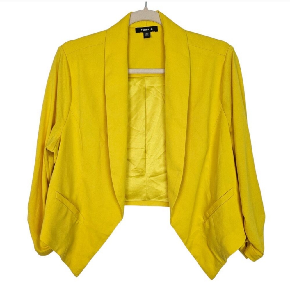 Torrid Studio Yellow Crepe Shawl Collar Classic Blazer Size (3)  (3X)   (22- 24)